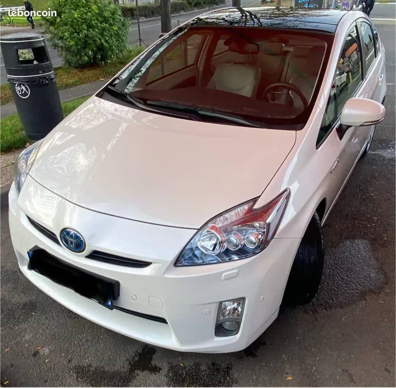 Prius 3 2009 état quasi neuf cuir intégral · photo 1